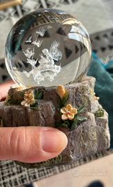 Palla di vetro illuminata