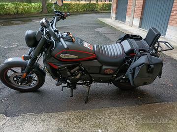 Moto Custom UM RENEGADE VEGAS SPORT 
