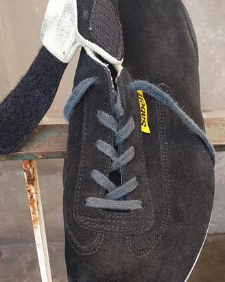 Scarpe per auto da corsa