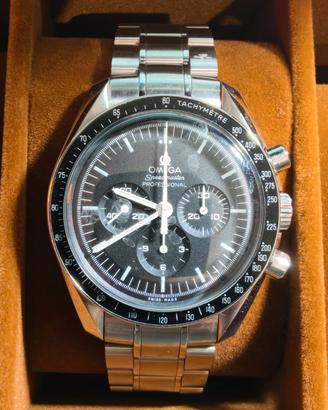 omega speedmater Moon Watch 
