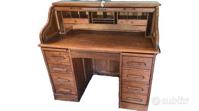 Scrivania d’epoca 1910-1930 in legno massello