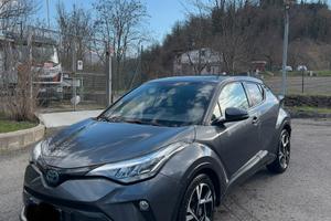 Toyota C-HR Full Hybrid 1.8 122CV
