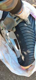 gomme complete di cerchio dacia daster