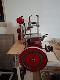 Affettatrice manuale Omega anni 50. perfettamente 
