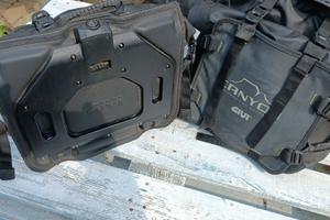 Borse laterali GIVI Canyon GRT 720 b