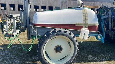 Botte da diserbo 15 hl trainata