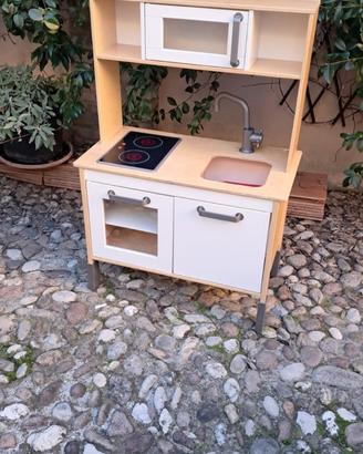Cucina in legno Ikea