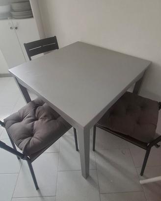 Tavolo con sedie Ikea