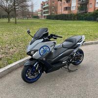 TMAX 560 ICON GREY