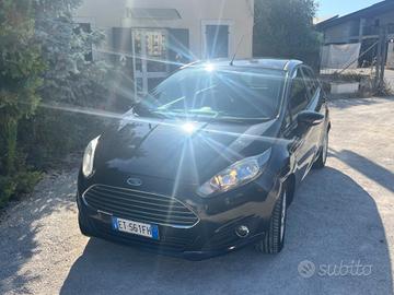 Ford Fiesta 1.5 TDCi 75CV 5 porte Titanium