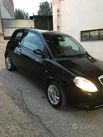 LANCIA Y
