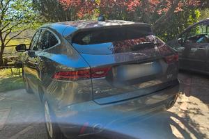 JAGUAR E-Pace 2.0 D AWD aut. R-Dynamic SE - 2020