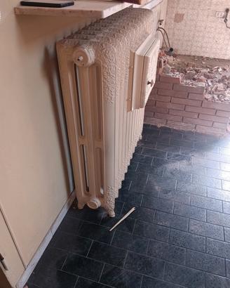 termo in ghisa con portavivande