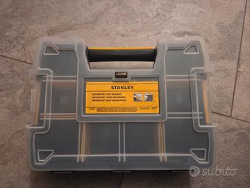 Cassetta porta viti,chiodi e altro