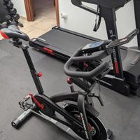 Spinbike professionale Schwinn IC8 (800 IC)