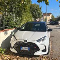 Toyota yaris gr sport hybrid