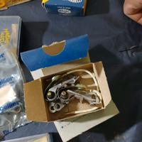 ricambi vari di macchine d'epoca.