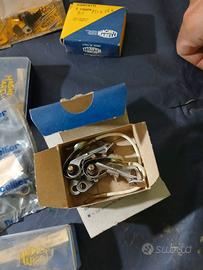 ricambi vari di macchine d'epoca.