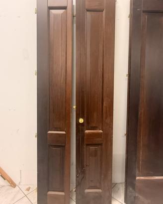 Porte Interne Pregiate in Legno Noce con Telaio