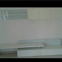 Parete attrezzata bianco laccato e vetro