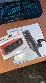 Scheda audio Focusrite + Microfono Audio-Technica