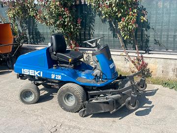 T33 Tagliaerba Iseki diesel 4x4