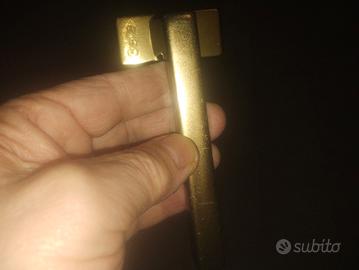 n. 6 maniglie porte e cerniere 