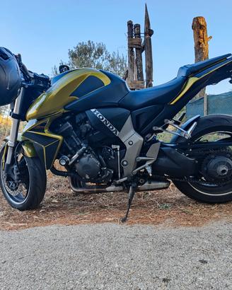 Honda CB1000R 