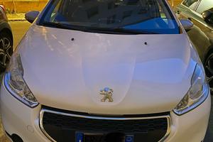 Peugeot 208 1.6 92 cv