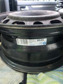 cerchi in  ferro 15 mazda ford