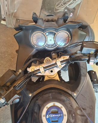 Moto Suzuki
