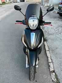 Beverly 300 Police