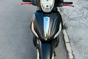 Beverly 300 Police