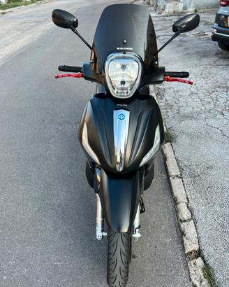 Beverly 300 Police