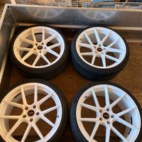 Cerchi con gomme Yaris GR