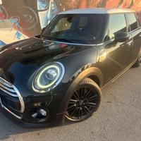 MINI 5 PORTE 1.5 116CV AUTOM/NAVI/PELLE/LED