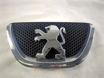 Logo/Stemmacofano anteriore Peugeot 107