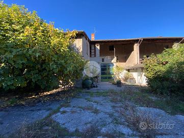 CASA SEMINDIPENDENTE A LONATO DEL GARDA