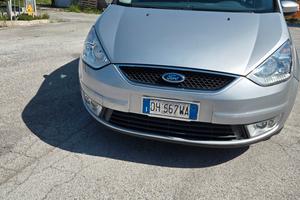 Ford Galaxy 1.8 TDCi 125 CV Ghia