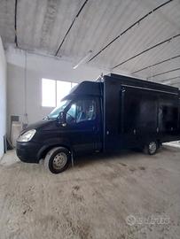 autonegozio paninoteca ambulante food truck 
