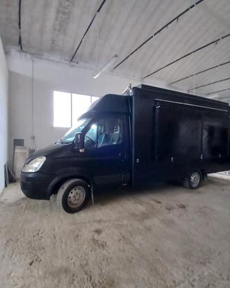 autonegozio paninoteca ambulante food truck 