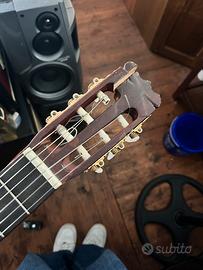 Chitarra Classica da riparare e amplificatore