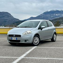 Fiat Grande Punto 1.3 MJT 75 CV Neopatentati