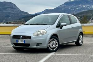 Fiat Grande Punto 1.3 MJT 75 CV Neopatentati