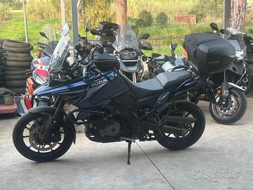 Suzuki V Strom DL 1050 SE