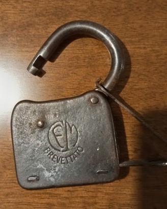 Lucchetto da collezione FM brevettato vecchio
