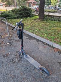 Monopattino elettrico  XIAOMI MOD. 365