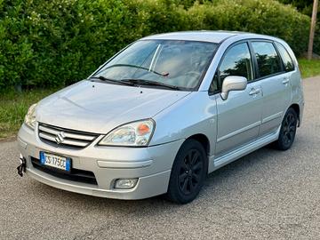 Suzuki Liana 1.6i 4x4 Benzina