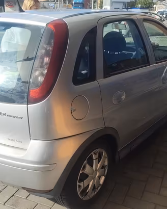 Oper corsa terza serie  1.2 5 porte