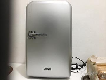 Frigorifero portatile per  bibite
